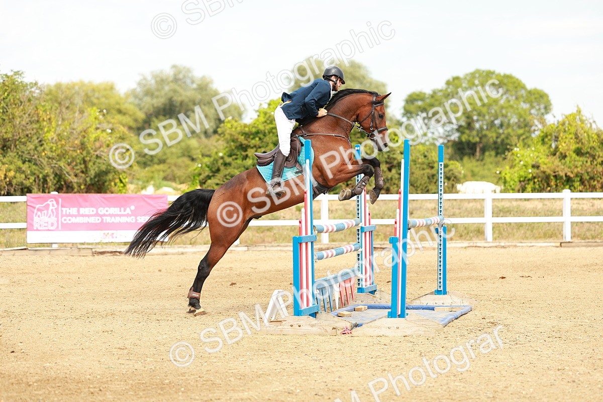 SBM_003784 - Class 14 - Senior Newcomers 1.10m