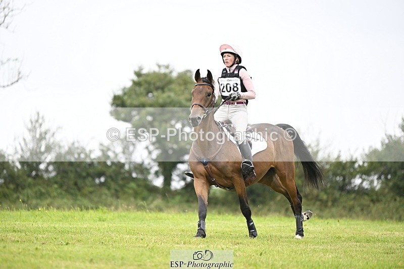 240831A-145721-04389 - 208-Kate.Rowe-PARKER.G