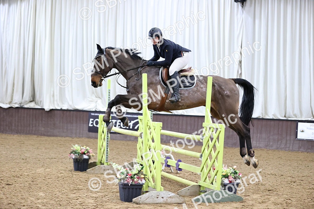 SBM_001561 - Class 4 - Senior Newcomers - 1.10m Open