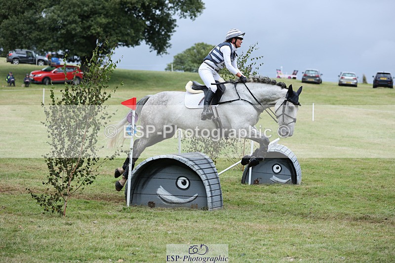 240825X-180521-38477 - 80cm XC 17.30 to End