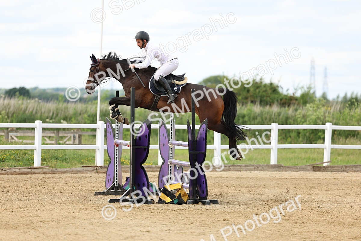 SBM_006147 - Class 19 - Senior Newcomers - 1.10m
