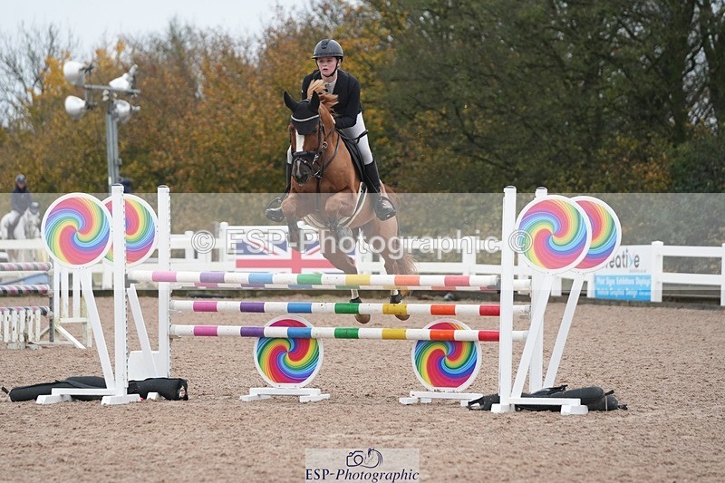 251107-124857-00795 - Cls 5 Newcomers and 1.10m Open