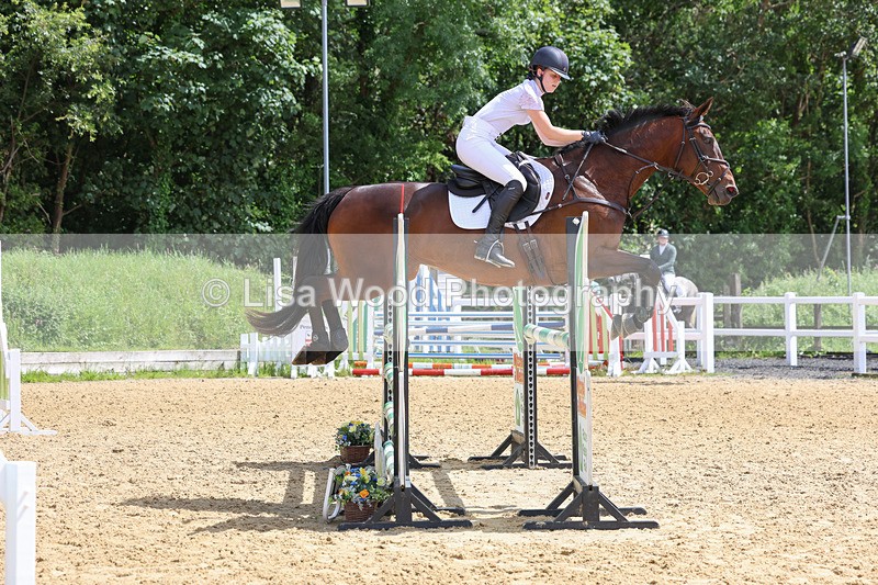 3E7A7384 - Class 8: Senior Newcomers/1.10m open