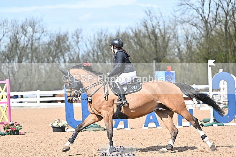 240418A-140311-03702 - Cls 13, 1 Star Bronze Tour 1.10m