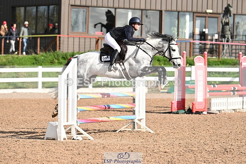 241026A-120156-00865 - SAT Cls 8 Pony Discovery and 90cm Open