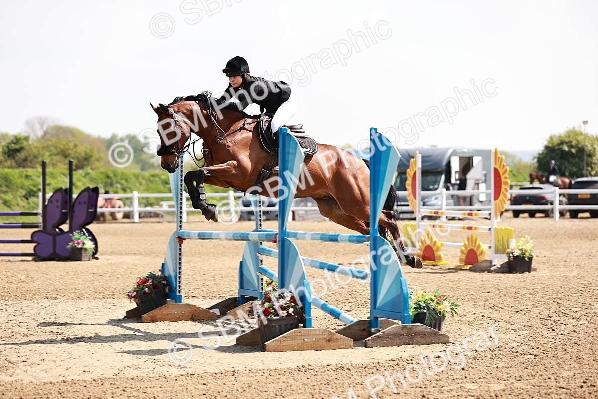  - Class 23 - Senior 1.05m