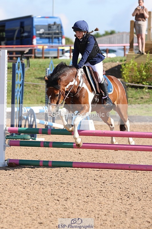 240714A-092222-01531 - Cls 1&2 128cm 10yrs & 70cm Open