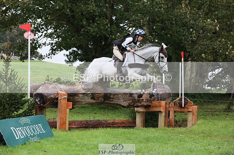 231021-105128-14026 - 646-SKIPTOTHEGOODBIT-Sophia.Mcdonald-SC+XC