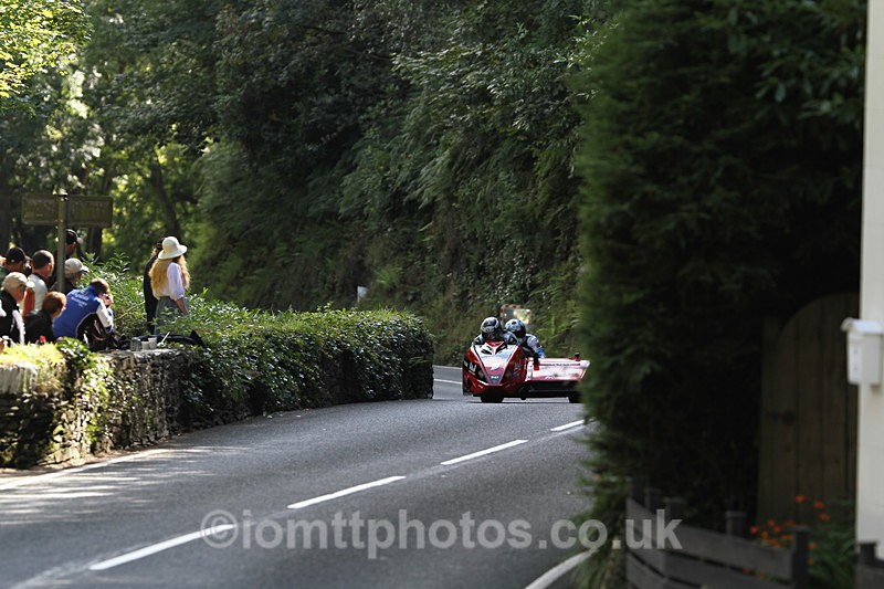 FOM_0844 - Classic TT Lap of honour