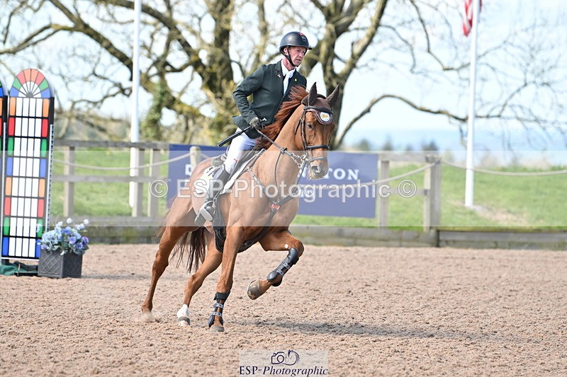 240418A-111425-02499 - Cls 5, 2 Star Medium Tour 1.35m