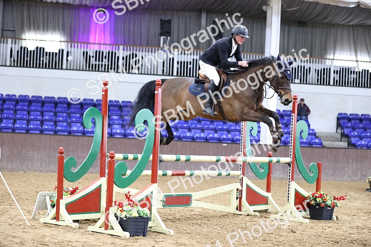 SBM_001519 - Class 4 - Senior Newcomers - 1.10m Open