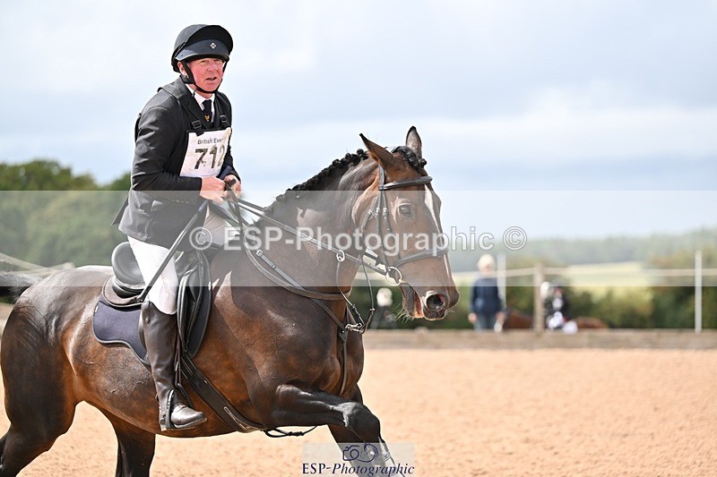 250831-135339-10174 - O-712-Simon.M.Moore