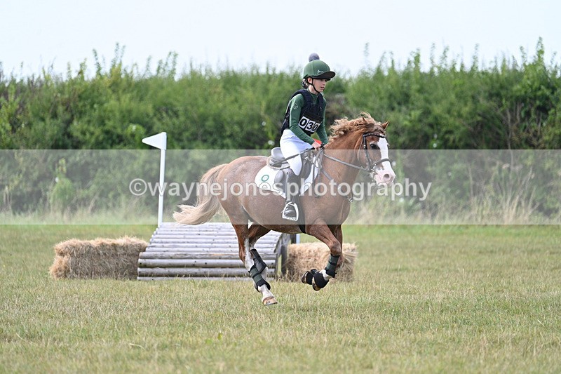 WJ7_7177 - 60cm XC Time 13:22 to 13:53