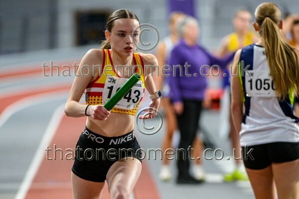 CombiMast25-925232 - Track Female Set One