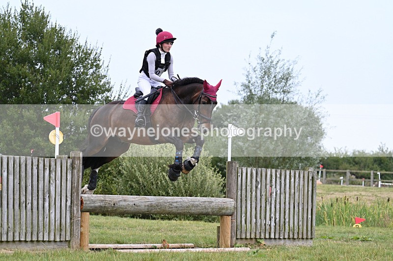 WJ7_8560 - 80cm XC Time 16:05 to 16:24