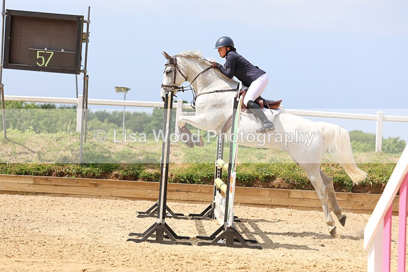 3E7A0491 - Class 10: Senior 95cm open