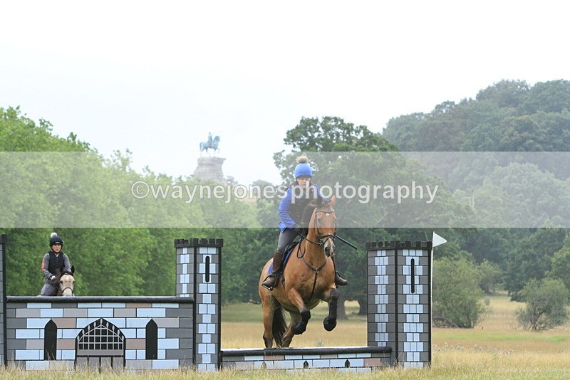 IMF_1584 - Time at Castle Jump 09:18 to 10:15