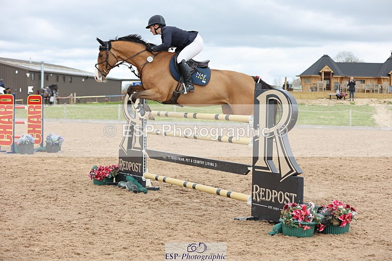 240419A-120924-07061 - Cls 6, 2 Star Medium Tour 1.35m