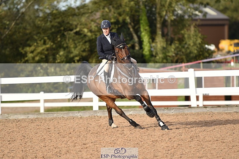 231015A-162026-09302 - Cls 27 1.10m Amateur Q 2nd R