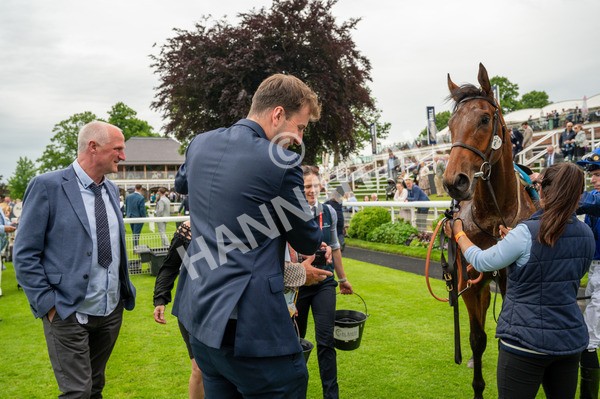 250524-Race 5-Burdett-0462 - Race 5 3.55pm William Hill Epic Boost Handicap