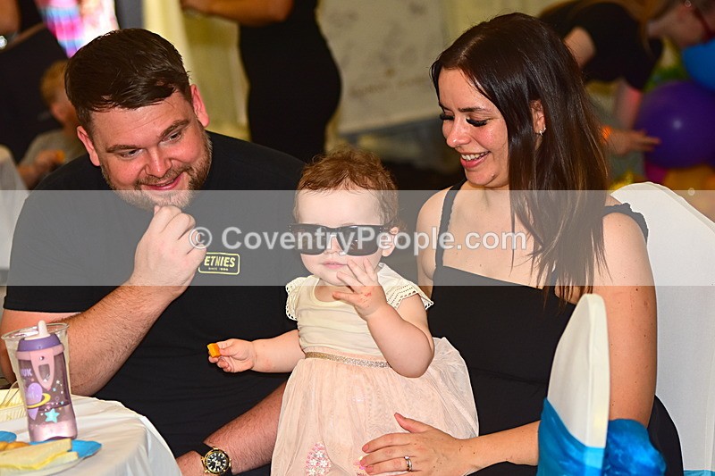 CON-462 - Joey and Ella