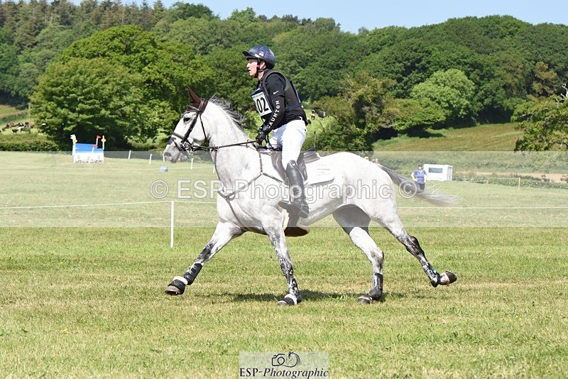 230527-110738-08794 - 302-EN_TARO_DES_VERNIER-Oliver_Townend-XC