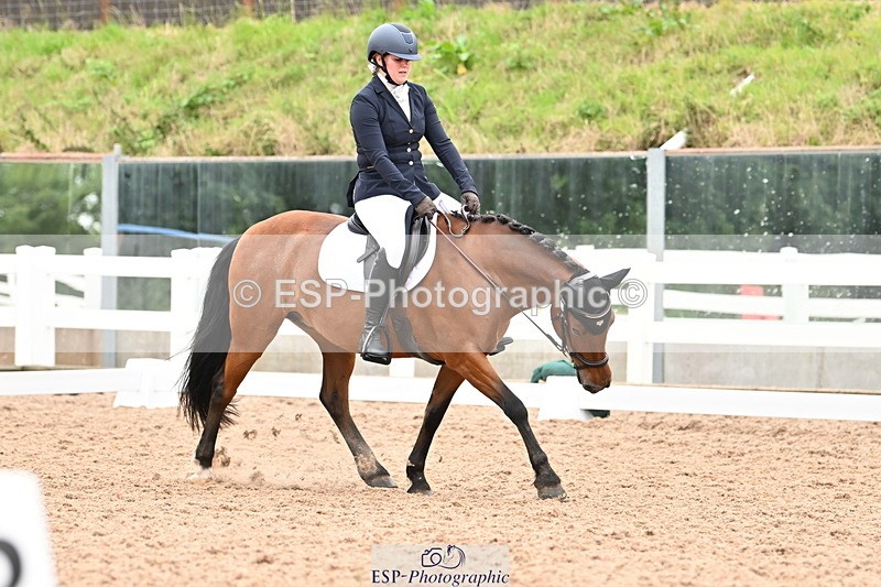 240817A-151643-10047 - 126-Emma.Chamberlain-Fleethouse.Lady.Kate