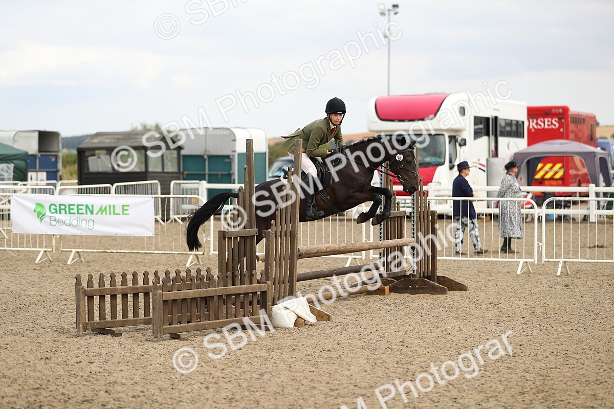 SBM_05618 - Class 48a Style & Performance 70cm (15-19)