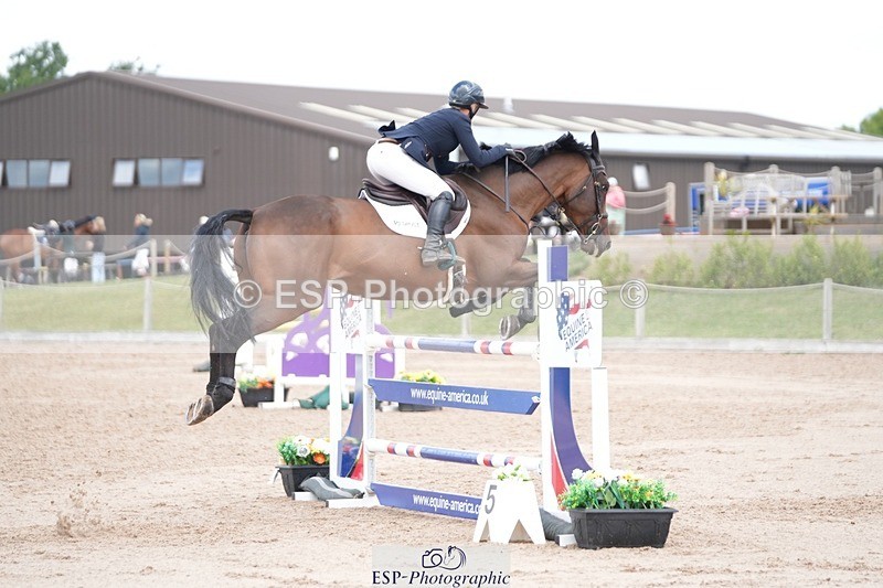 250801-113729-04957 - Cls 14 Snr Fox 1st Rnd