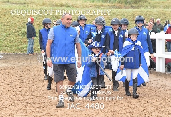 JAC_4480 - SAT TEAM PARADE