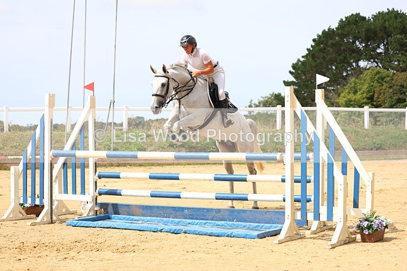 3E7A4107 - Class 7: Senior Newcomers/1.10m open