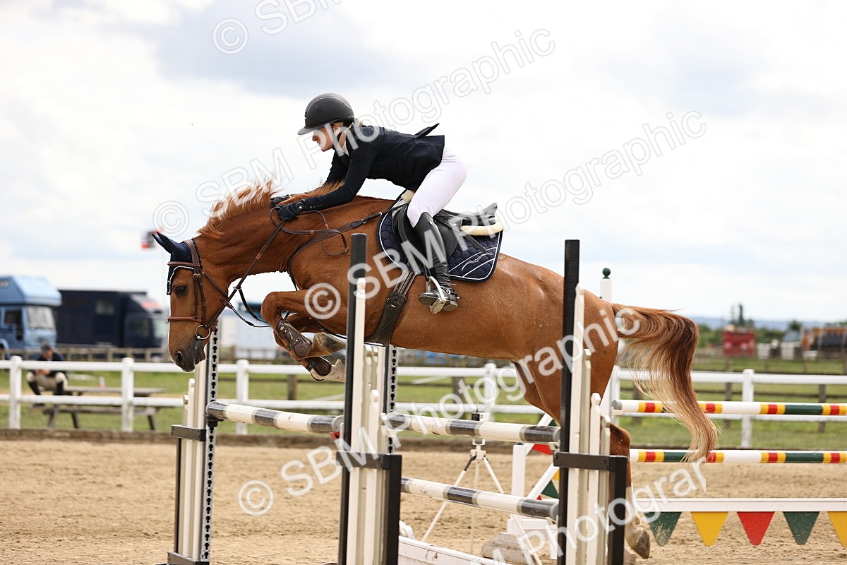 SBM_003258 - Class 11 - Senior Newcomers - 1.10m
