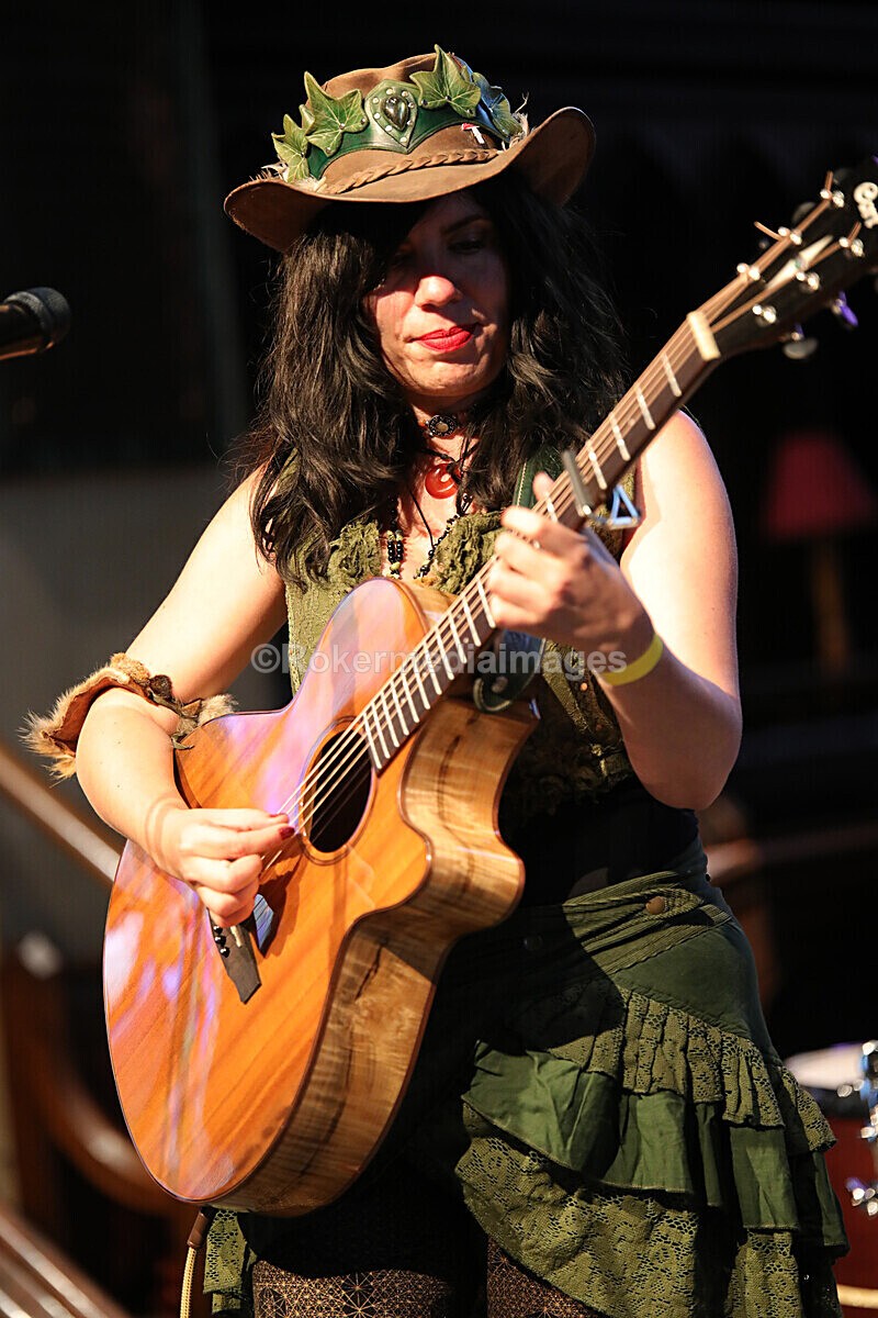 FOLK N BLUES-348 - FOLK and BLUES SEPT 2022