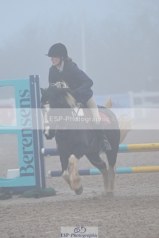 251115-094535-00032 - Cls 3 Pony Intro 70cm