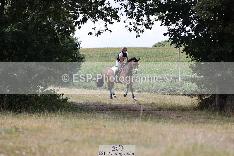 250802A-155314-06873 - F-278-Stacey.Blunn-MEADOWMARSH.DANCING.MILLIE