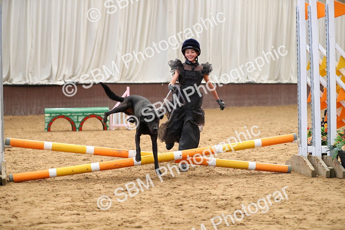 SBM_001278 - Class 3 - Horse & Hound