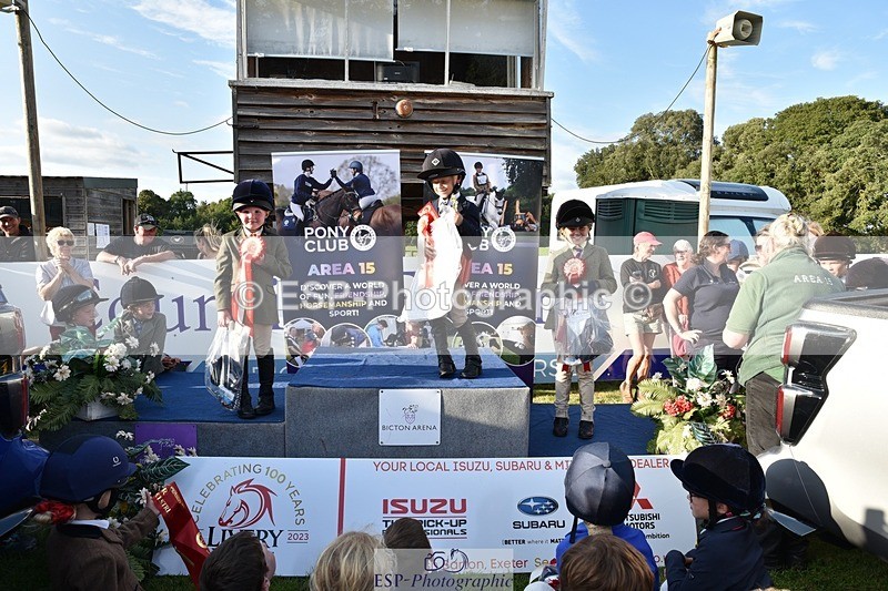 230824-181910-07043 - Thursday 40 and 50cm Presentations