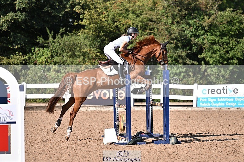 260812-094412-00087 - Cls 2 British Novice and 90cm