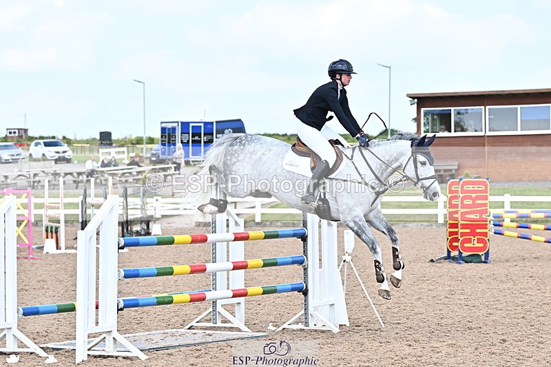 240605A-154657-00967 - Cls 5 Foxhunter and 1.20m Open