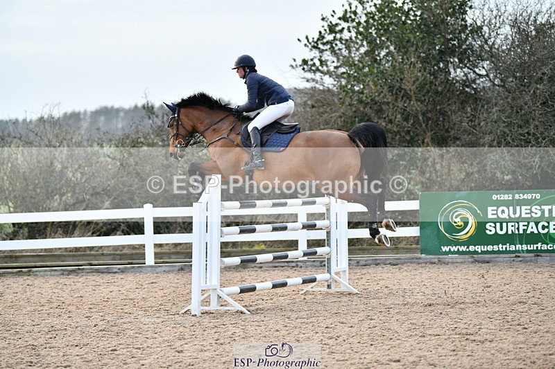 240124A-151716-00932 - Cls 6 National 1.30m & 1.40m