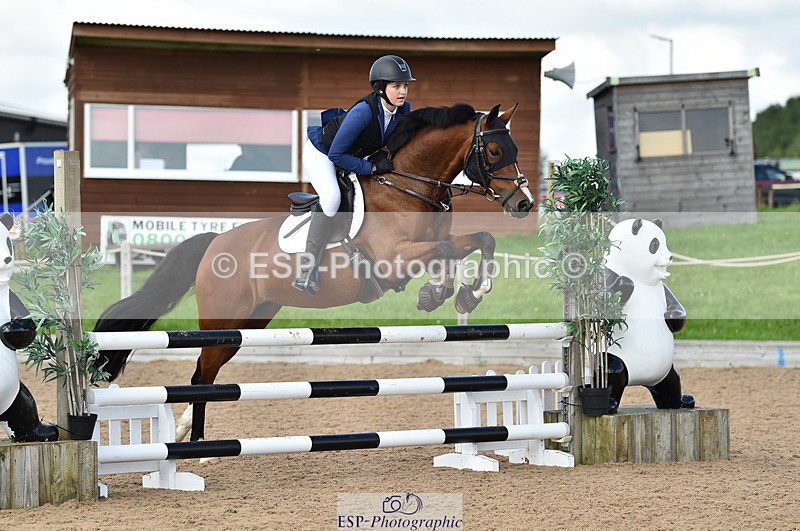 230902A-142900-01762 - Cls 3B Pony Medium 90cm