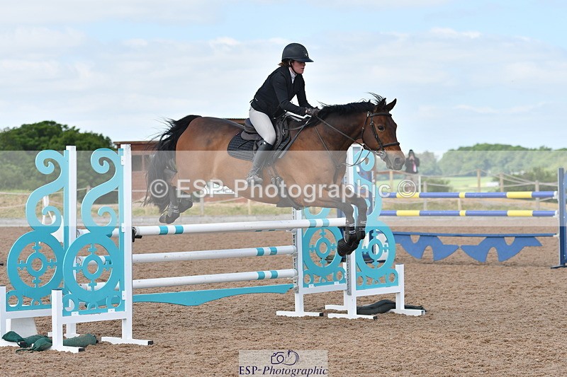 240609A-112902-04587 - Cls 17 Snr 1.05m Open