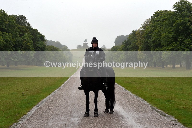 TT3_8565 - Time at Crossing 11:44 to 12:54