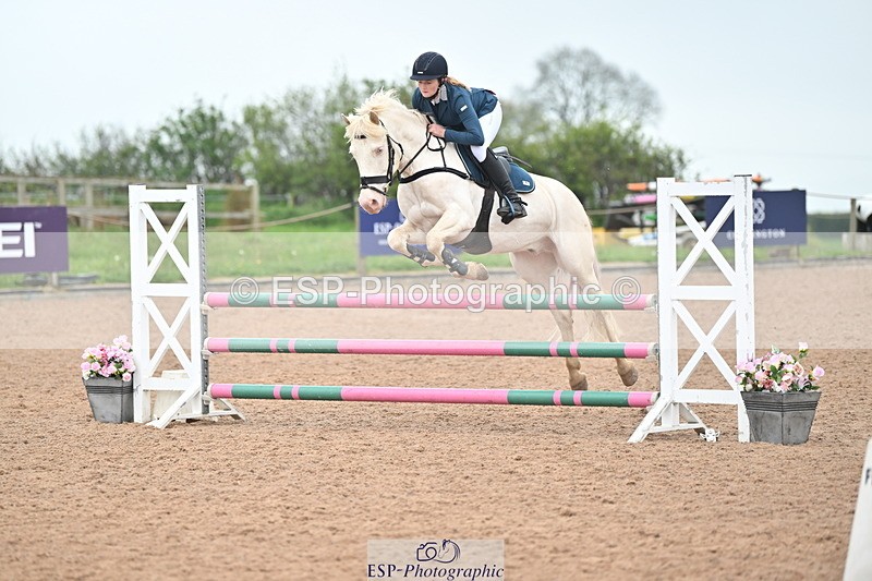 240505A-113339-04899 - Cls 3  Pony Discovery & 90cm Open
