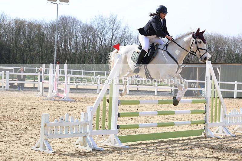 3E7A6680 - Class 4: Senior British Novice/90cm open