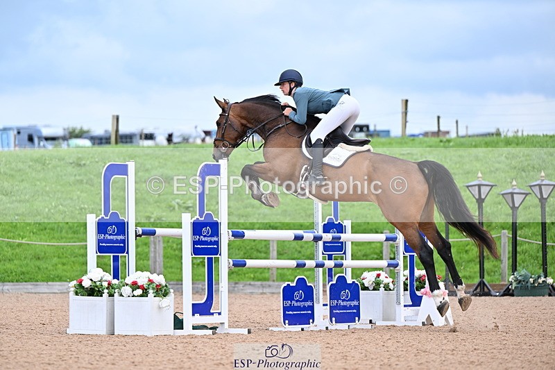 240726A-135216-01532 - Cls 3 Snr Foxhunter
