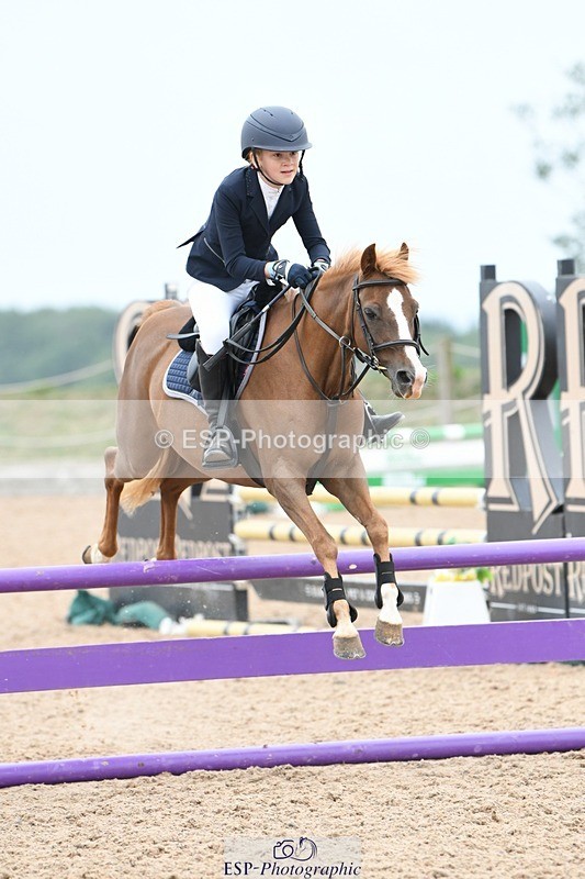 250807-104934-00357 - 80cm Round 1