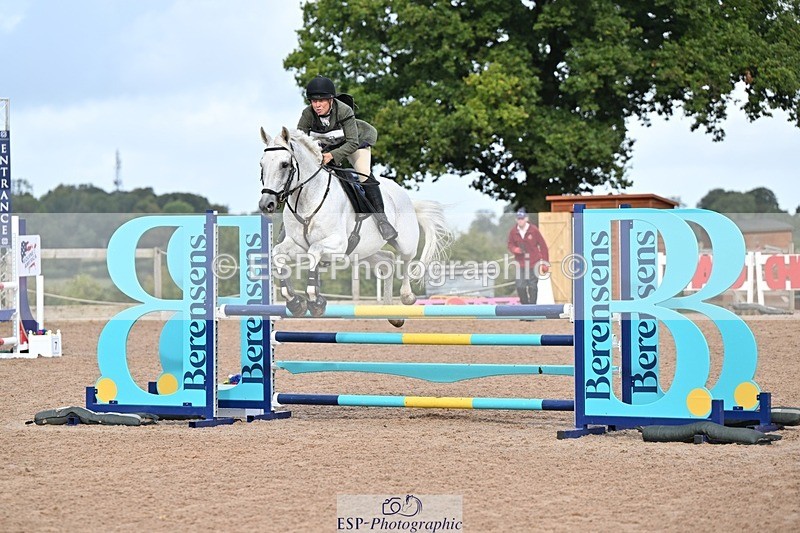 250831-094105-05131 - L-555-Kim.Parker