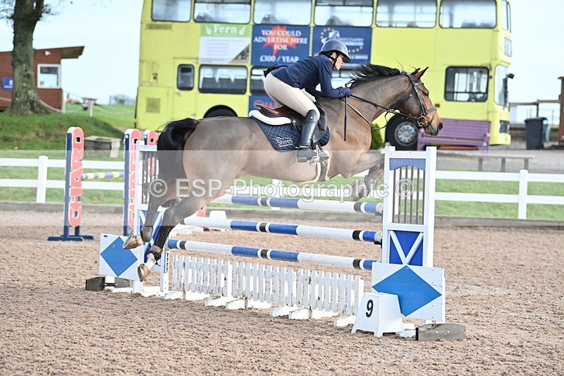 231208A-122207-00667 - Cls 5 Newcomers & 1.10m Open