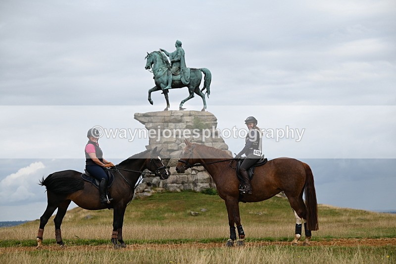 DSC_5945 - Time at Statue 12:17 to 12:44